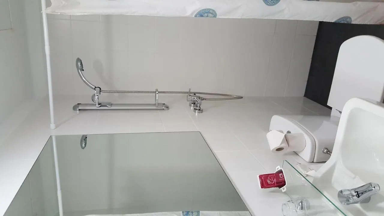Hostal Residencia Catalina Palamos Guest house