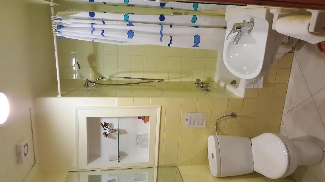 Hostal Residencia Catalina Palamos