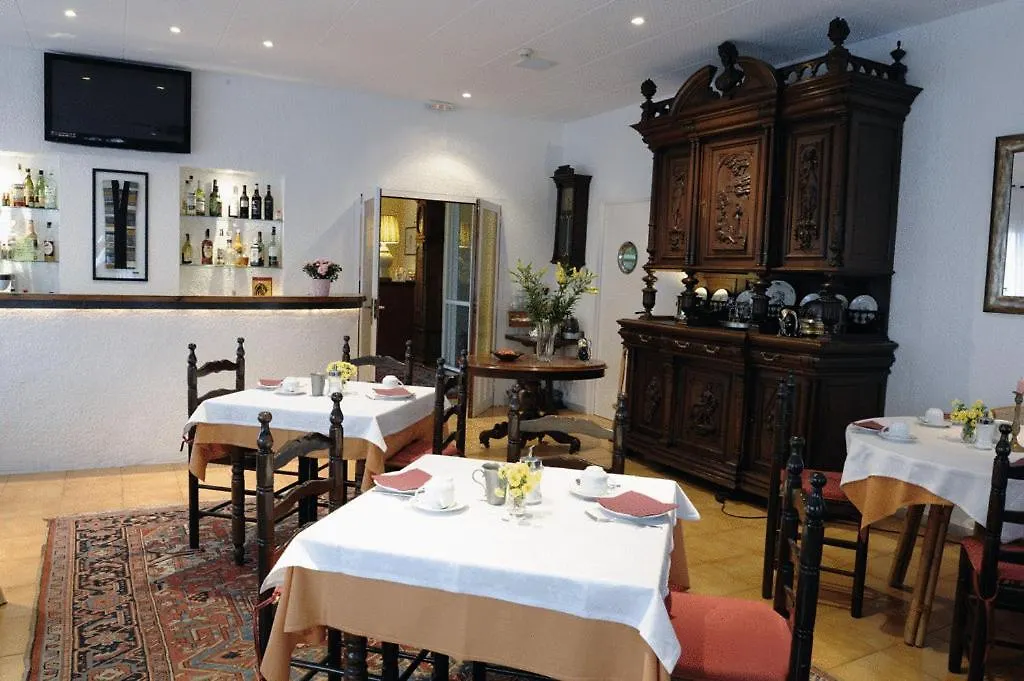 Hostal Residencia Catalina Palamos 2*,  Spain