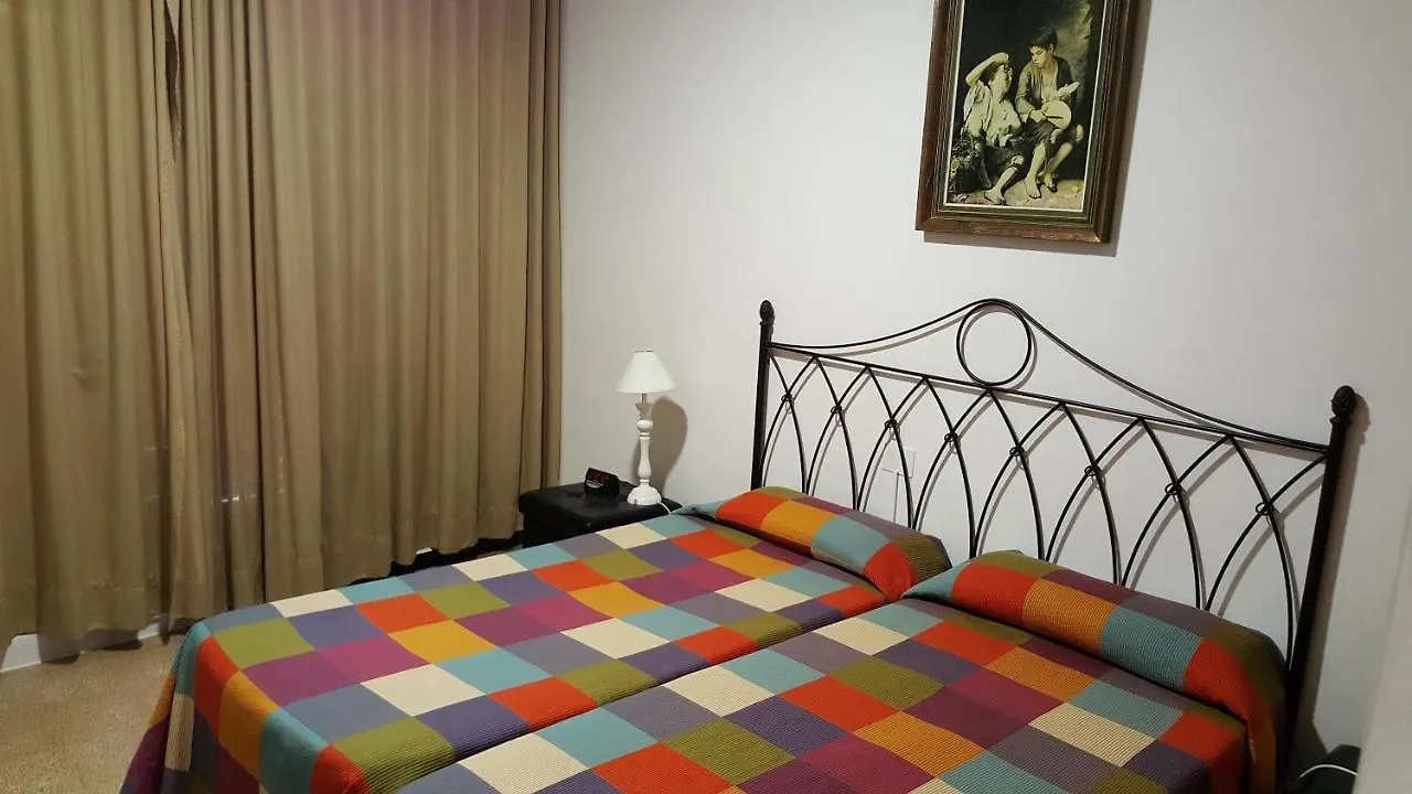 Hostal Residencia Catalina Palamós
